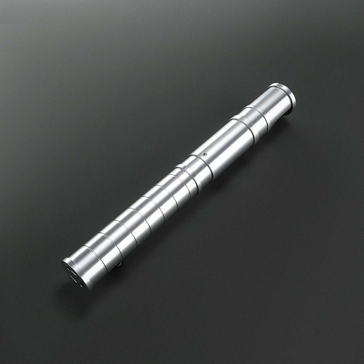 The Exposed Core Hilt: The Versatile Dueling Lightsaber