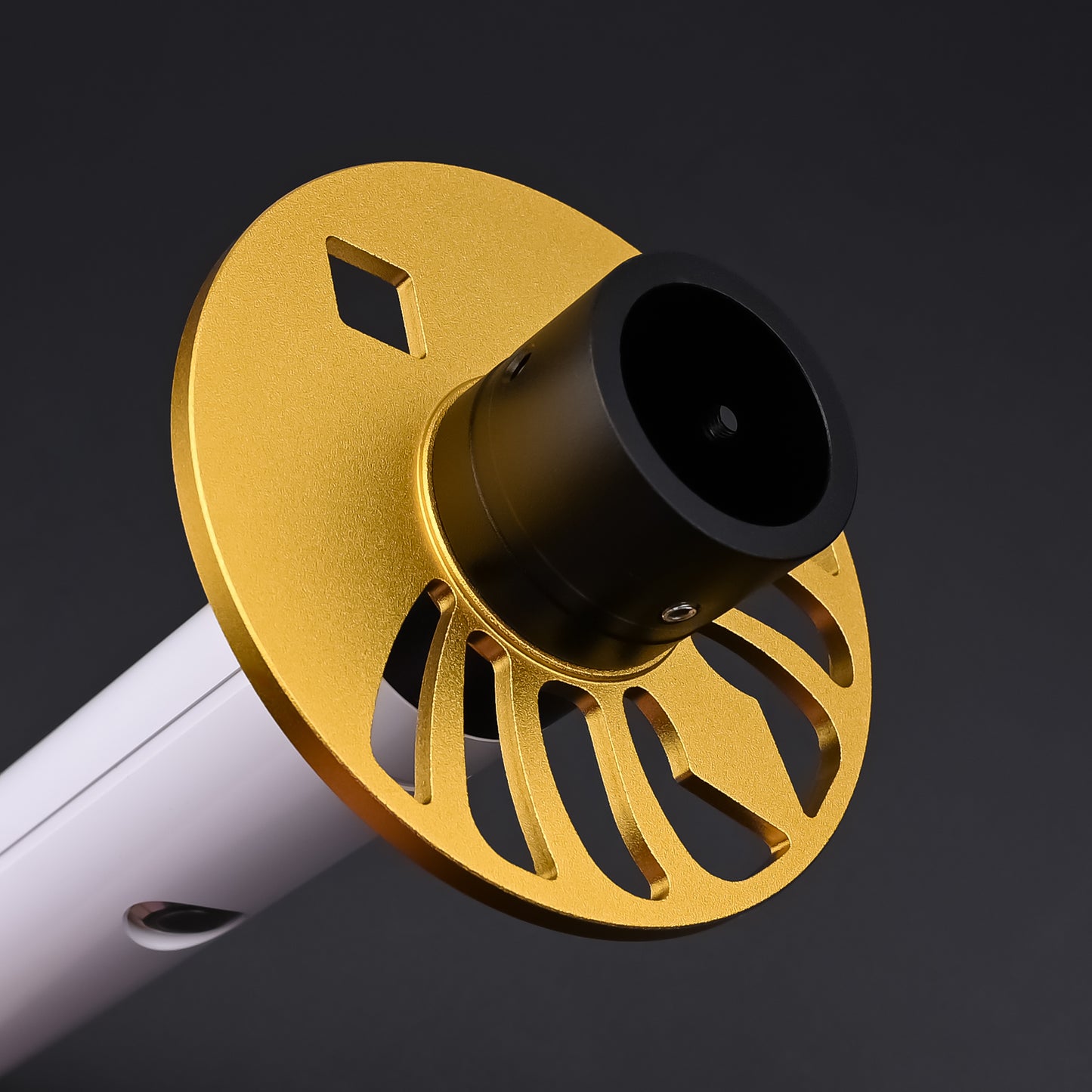 The Gilded Ronin – Samurai-Inspired Warrior Replica (E03A)