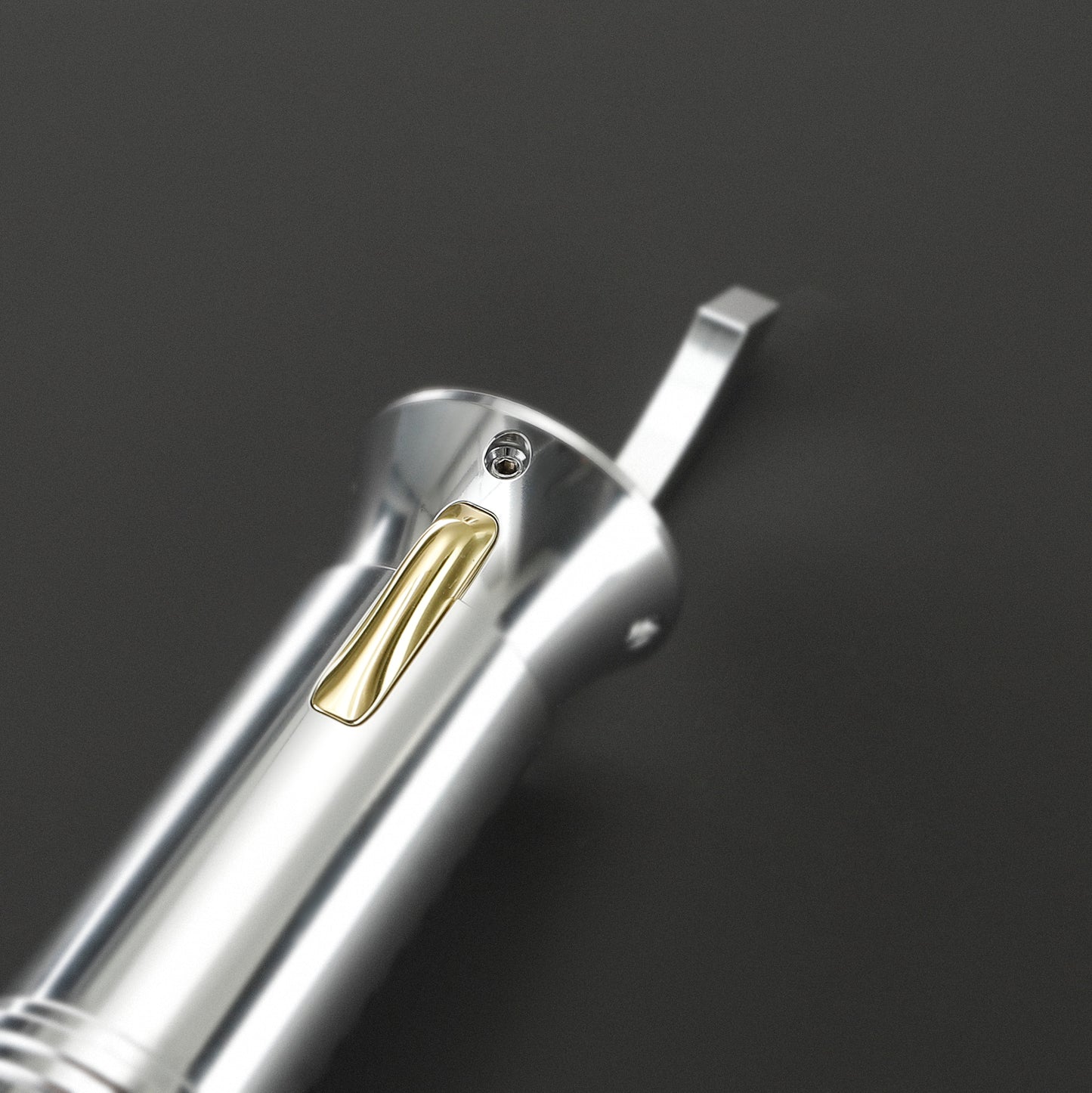 The Serpentine Count – SE Budget Curved Dueling Saber